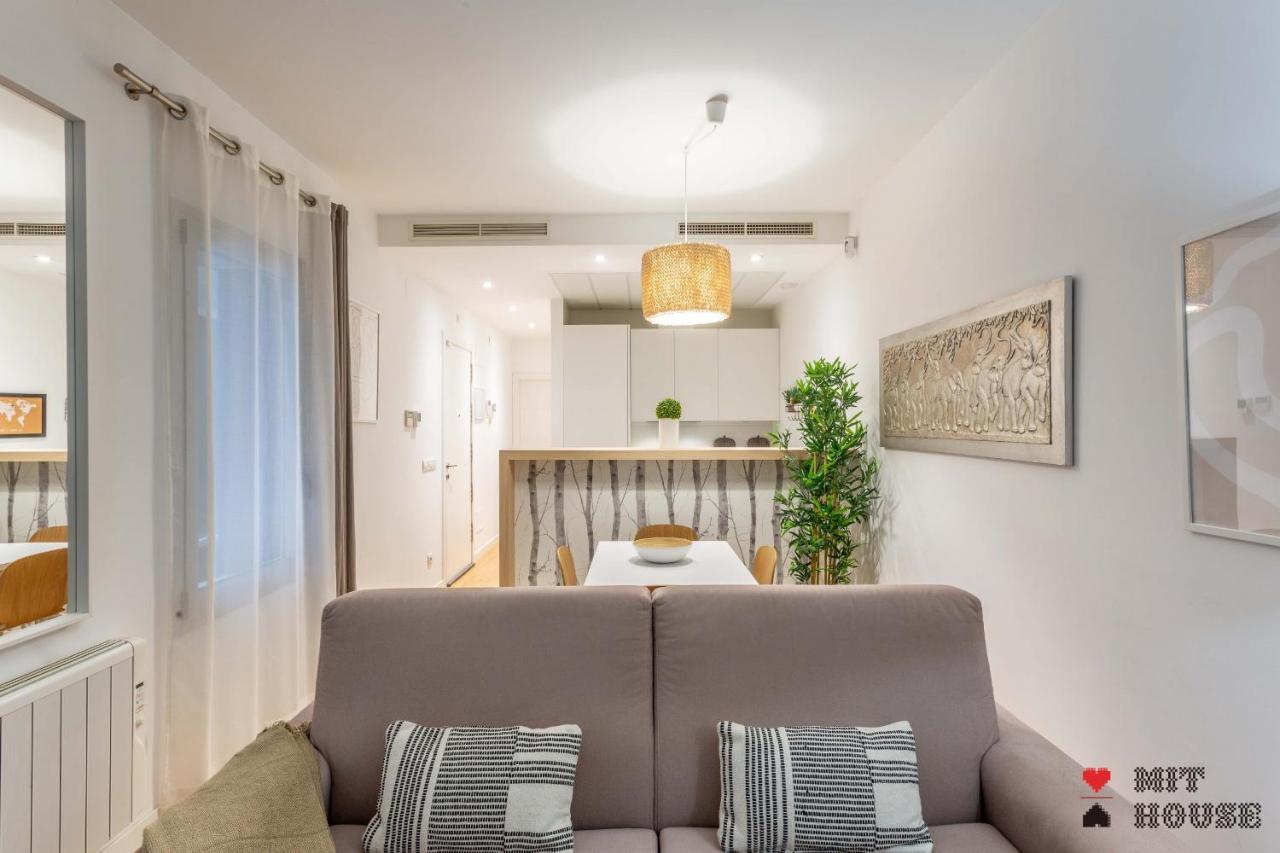 Mit House Ayala En Madrid Apartman Kültér fotó