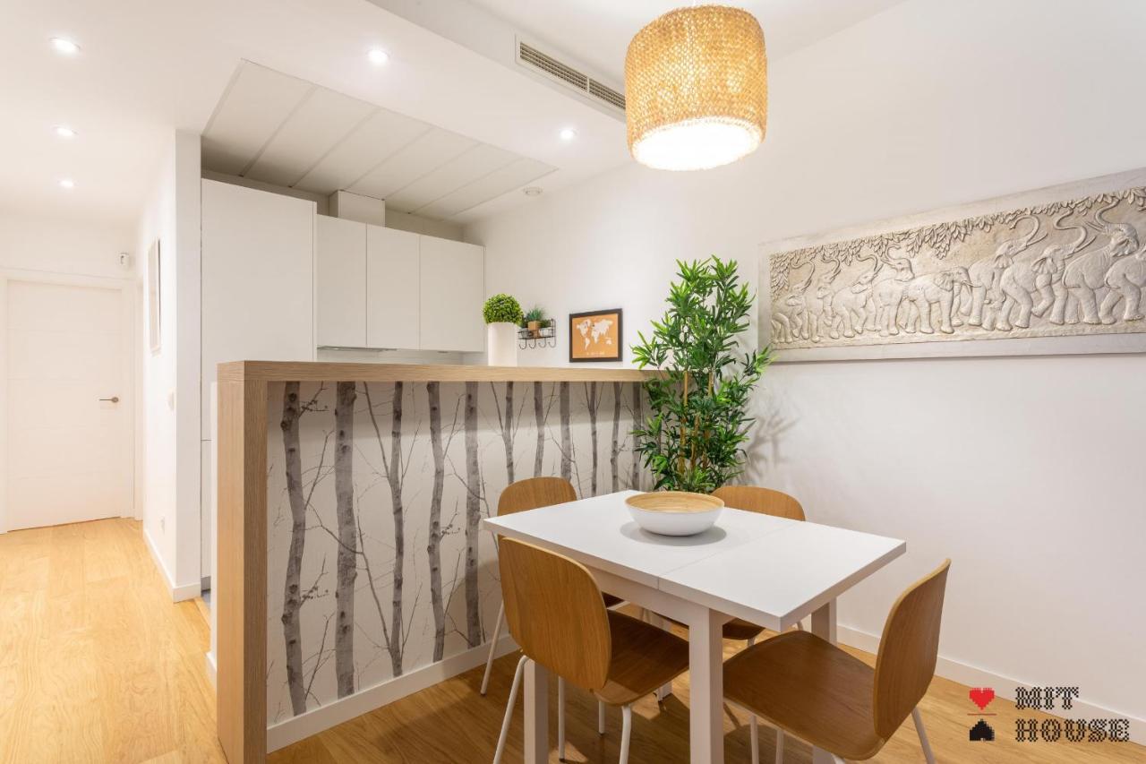 Mit House Ayala En Madrid Apartman Kültér fotó