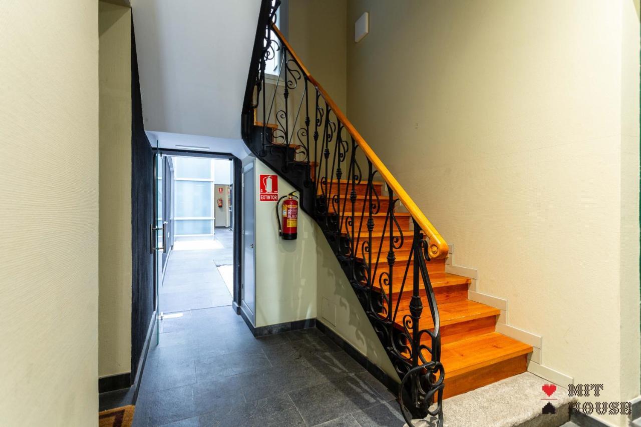 Mit House Ayala En Madrid Apartman Kültér fotó